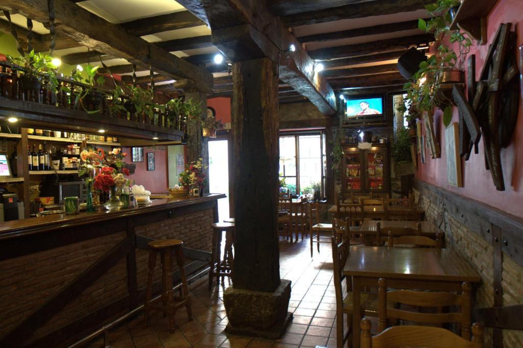 Hostal Rural Elosta เลคุนเบร์รี ภายนอก รูปภาพ