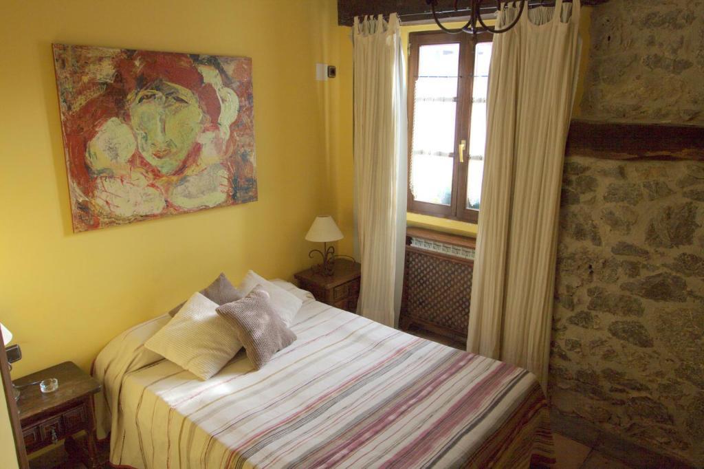 Hostal Rural Elosta เลคุนเบร์รี ภายนอก รูปภาพ